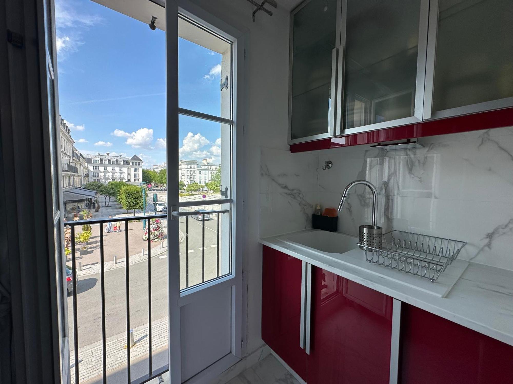 Appt Vue Place De Toscane - 4Min Disneyland-Paris Serris Luaran gambar